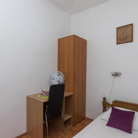 Bradas-single With Shared Bathroom No1 * Dubrovnik